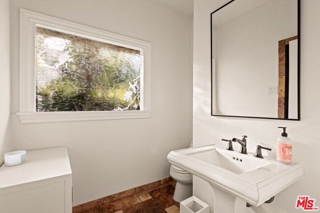 Building Photo - 10834 Portofino Pl