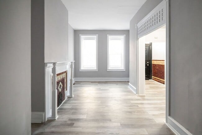 Building Photo - Renovated 4-Bedroom Home with Modern Finishes
