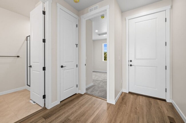 Building Photo - Newer home in Caldwell!