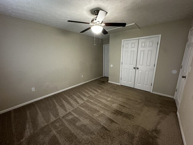 Building Photo - 1150 Micha Way