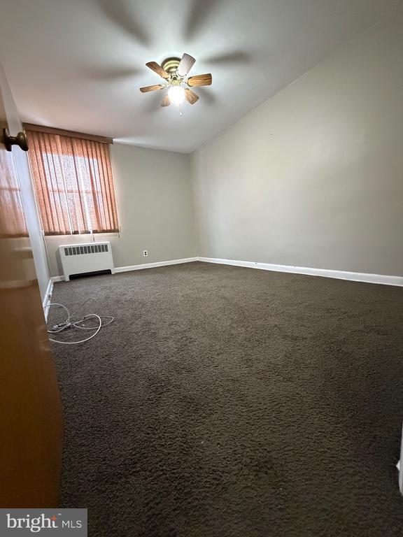 Building Photo - 8523 Mansfield Ave