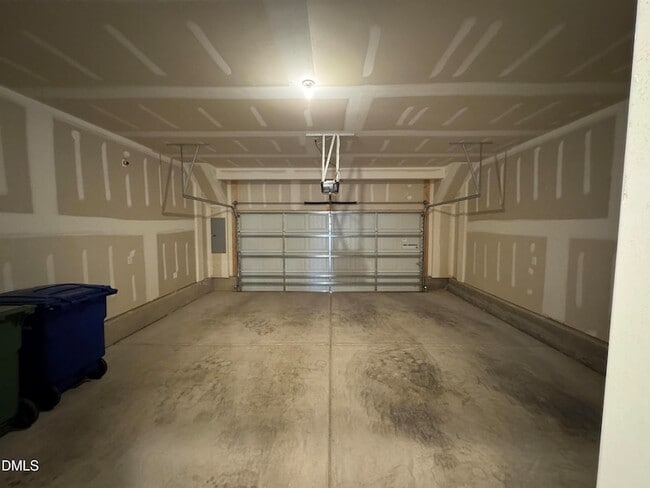 Building Photo - 443 Parker Sta Ave