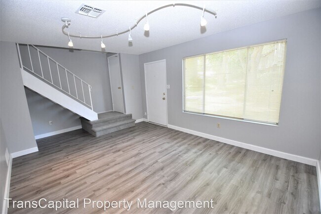 Building Photo - 8867 Salmon Falls Dr