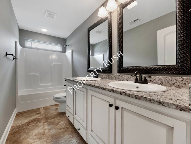 Building Photo - 7962 Burgundy Cir