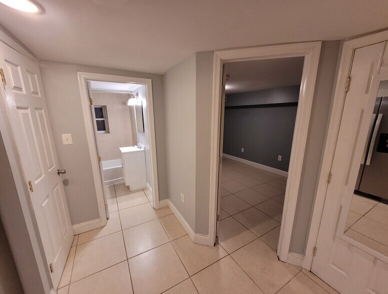 Building Photo - 127 Seaton Plz NW