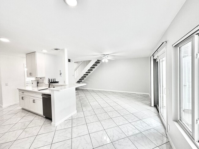 Building Photo - 12175 Wilsey Way