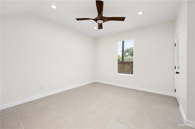 Building Photo - 912 Bicentennial Blvd