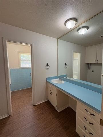 Building Photo - 8270 Chapin Rd