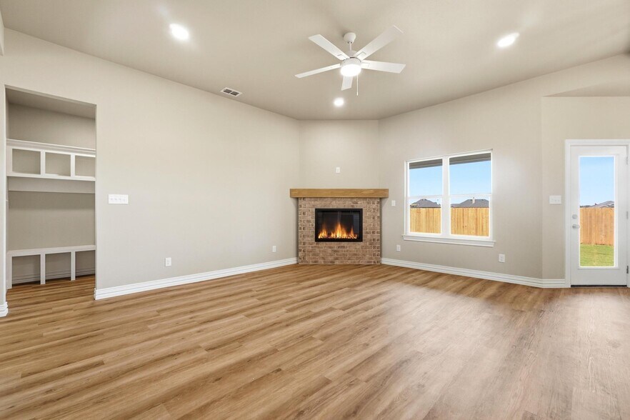 Building Photo - 7709 Sawdust Trl