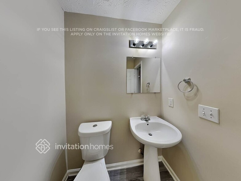 Building Photo - 405 Anita Dr