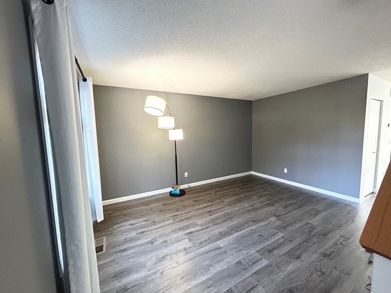 Building Photo - 15535 Flyboat Ln