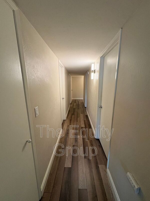 Building Photo - 445 N O'Farrell Ct