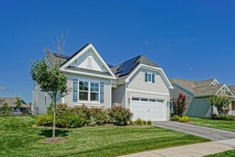 Building Photo - Beautiful home in Peninsula Lakes