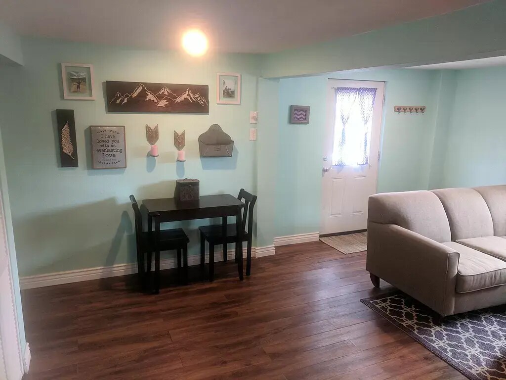 Building Photo - 7655 E 19th Ave