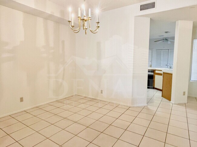 Building Photo - 10019 E Mountain View Rd