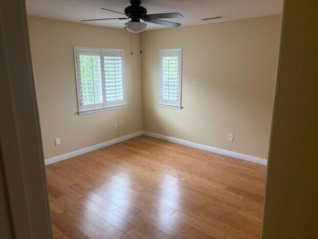 Building Photo - 45486 Olive Ct