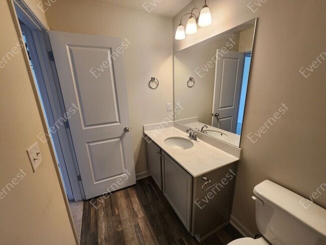 Building Photo - 4708 Fairfax Dr