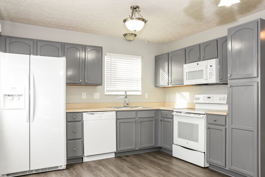 Building Photo - 3963 Genteel Dr