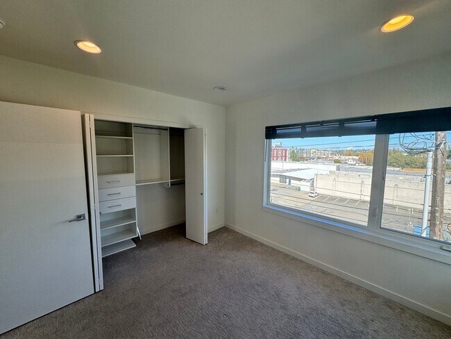 Building Photo - 3737 S Dawson St