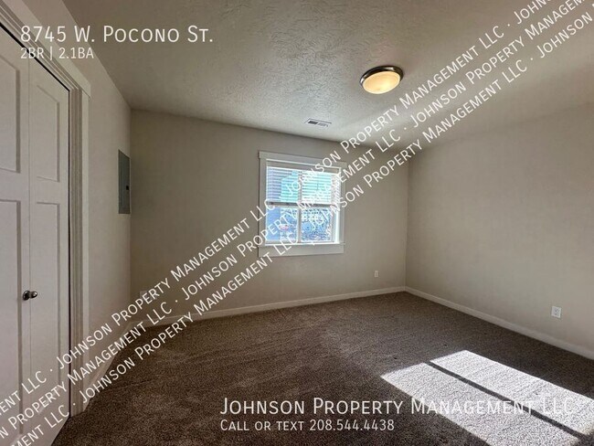 Building Photo - 8745 W Pocono St