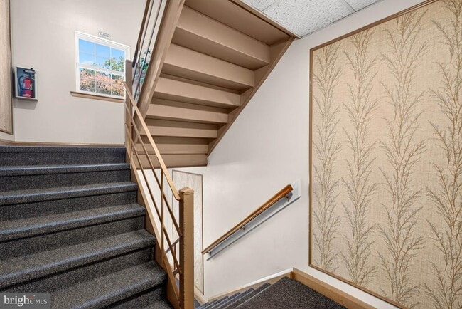 Building Photo - 107 Donzen Dr