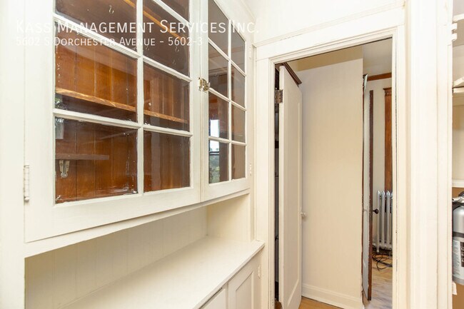 Building Photo - 5602 S Dorchester Ave