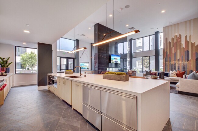 Building Photo - 975 Bryant St