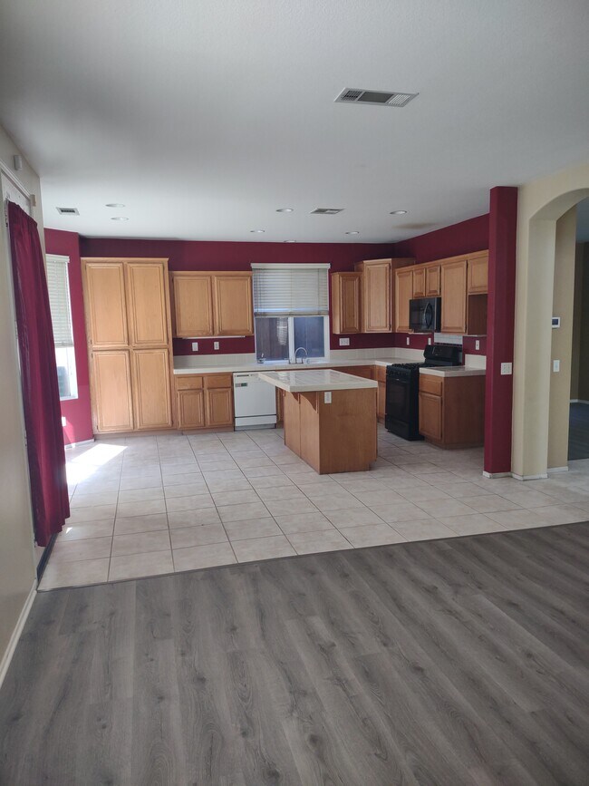 Building Photo - 40543 Chantemar Way