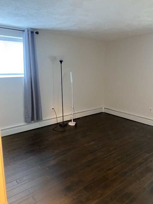 Building Photo - 200 Governors Dr