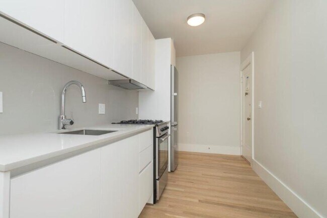 Building Photo - 1 bedroom in Boston MA 02135