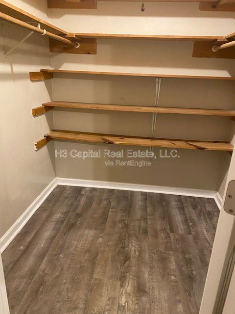 Building Photo - 31 Rosehaven Dr