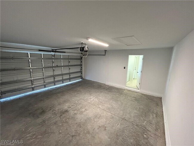 Building Photo - 7116 Ponderosa Pne Dr