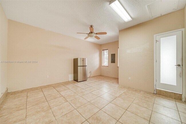 Building Photo - 16544 SW 75th Terrace