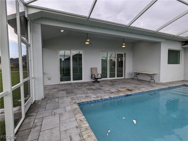 Building Photo - 3027 SW 16th Pl