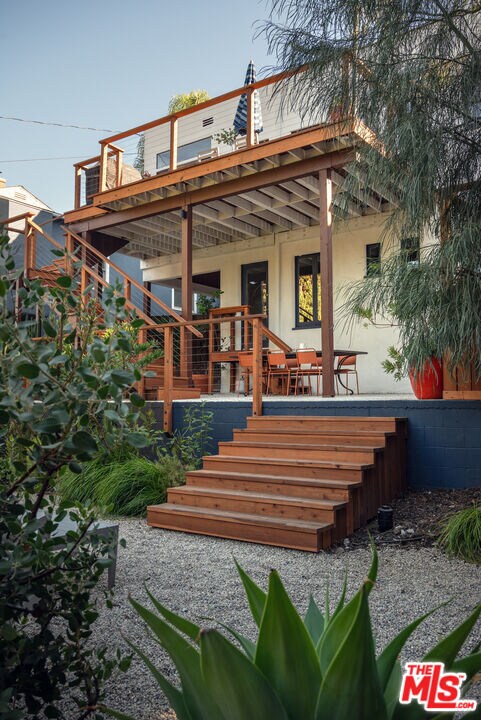 Building Photo - 4133 Holly Knoll Dr