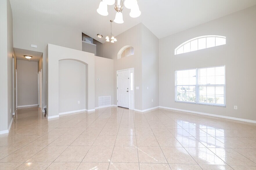 Building Photo - 418 Bedlington Ct