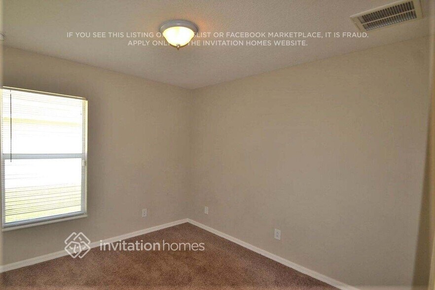 Building Photo - 10232 41st Ct E