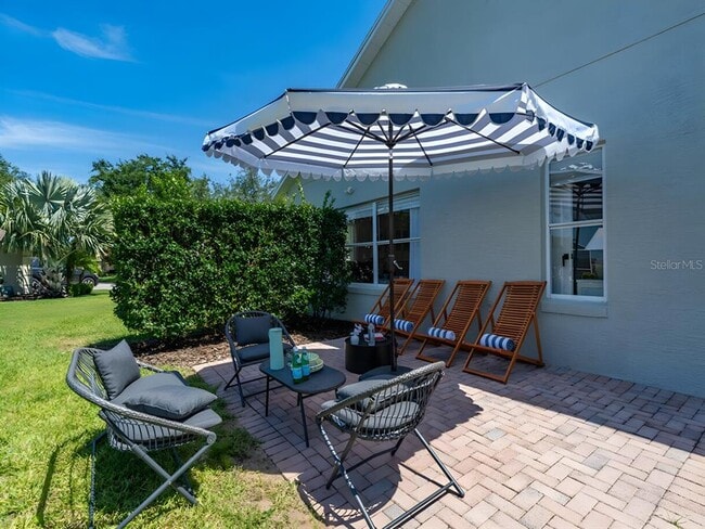 Building Photo - 484 Windsor Pl
