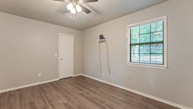 Building Photo - Newly Remodeled 2-Bed, 2-Bath Duplex