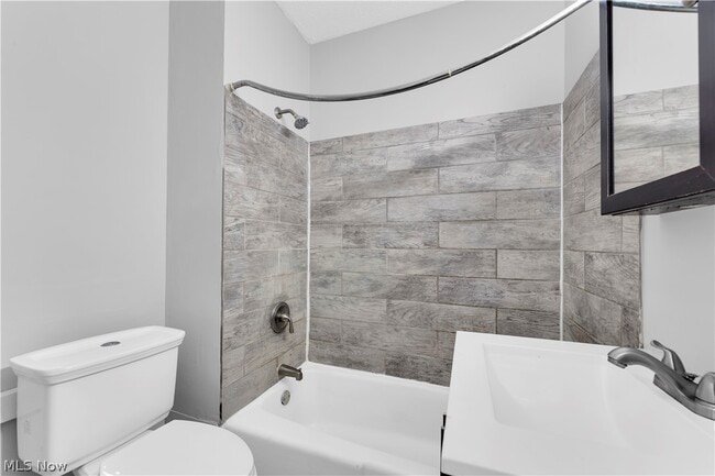 Building Photo - 18810 Arrowhead Ave