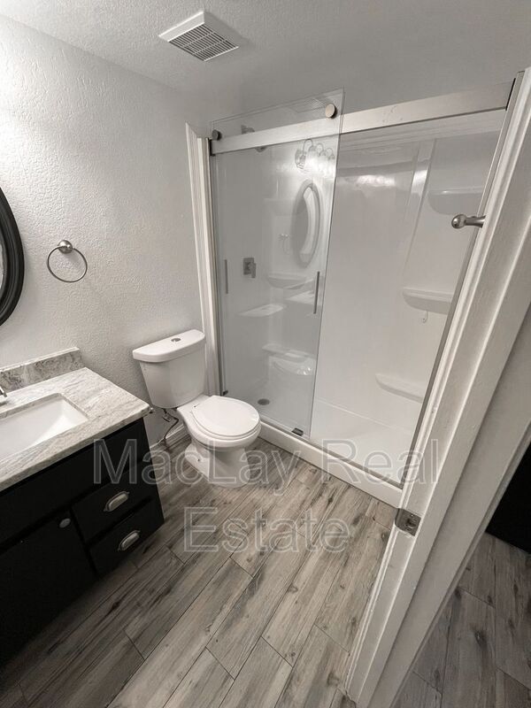 Building Photo - 1402 S Jentilly Ln
