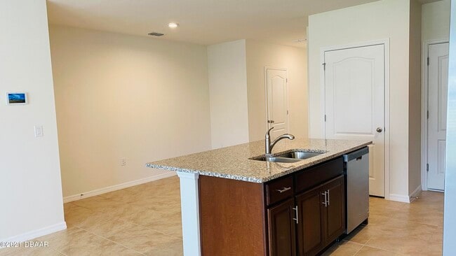 Building Photo - 8 Bella Oaks Dr