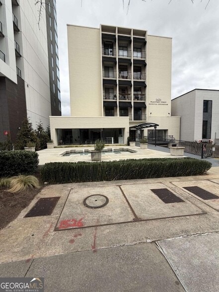 Building Photo - 1421 W Peachtree St NE