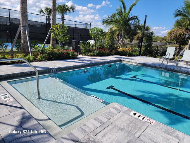 Building Photo - 8433 Beagle Ter