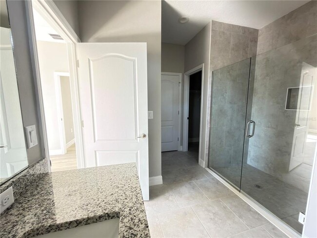 Building Photo - 5048 San Ignacio Dr