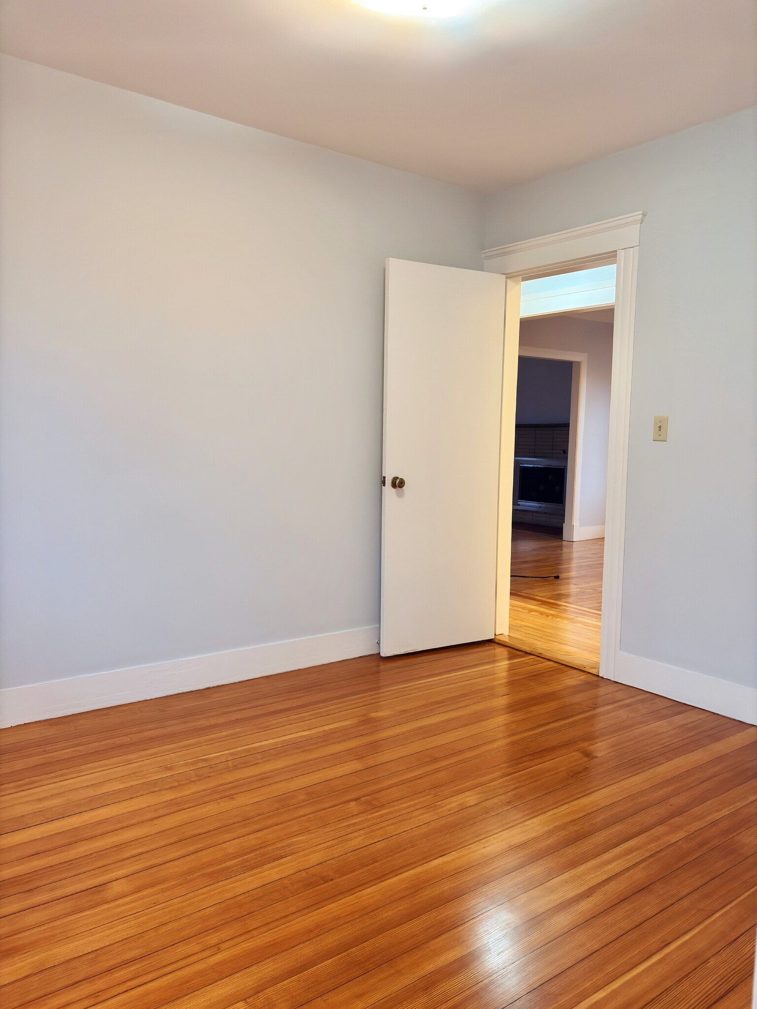 Building Photo - 253 Humphrey St