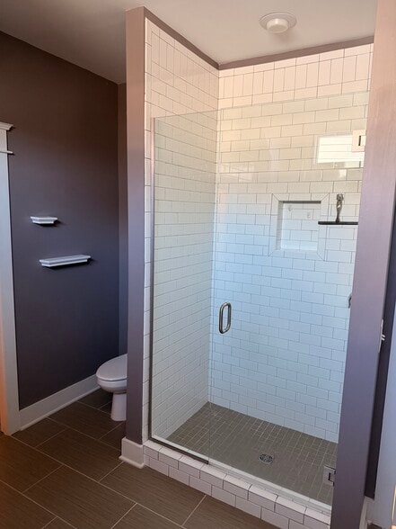 Building Photo - 414 Acklen Park Dr