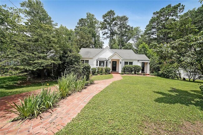Building Photo - 167 Garden Ln
