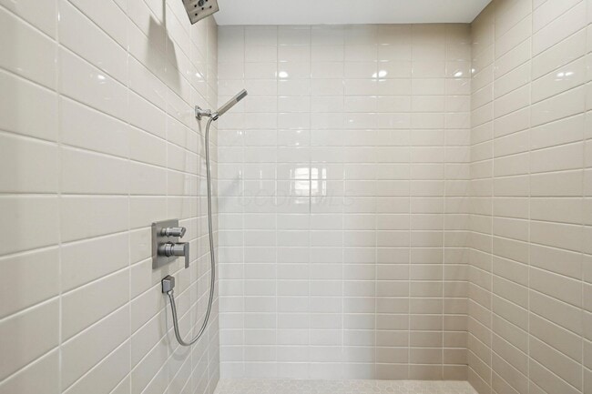 Building Photo - 100 Normandy Ave