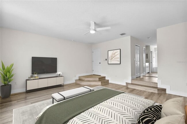 Building Photo - 12917 Grovehurst Ave